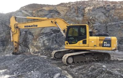 АРЕНДА ГУСЕНИЧНОГО ЭКСКАВАТОРА KOMATSU PC220